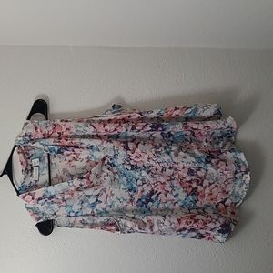 Floral print blouse